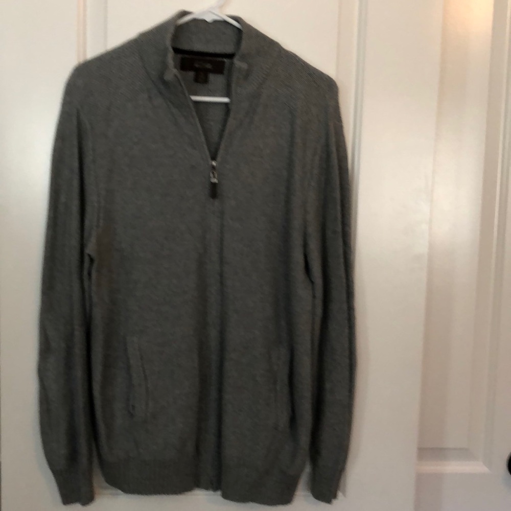 Men’s grey zip cotton sweater